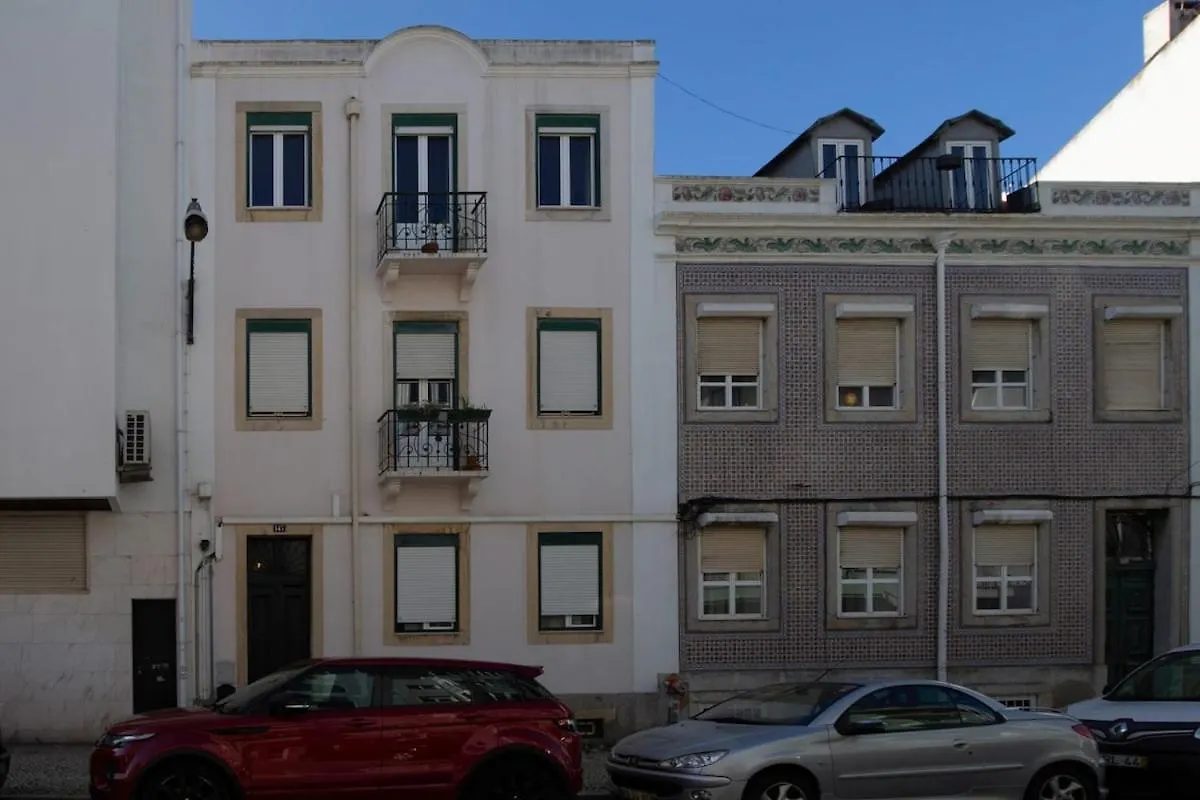 Artistic Duplex Apartment Lisbon