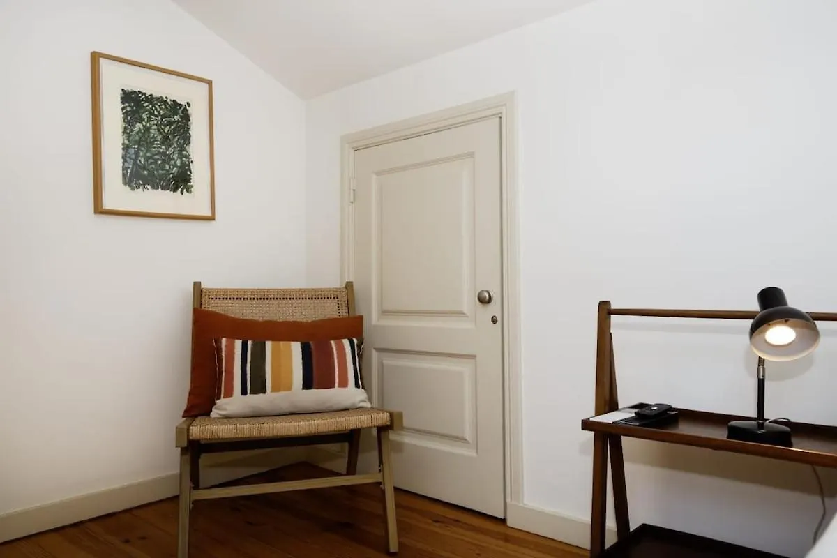 Artistic Duplex Apartment Lisbon